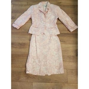 Tahari Petite Pink & White Floral Skirt Set Size 2